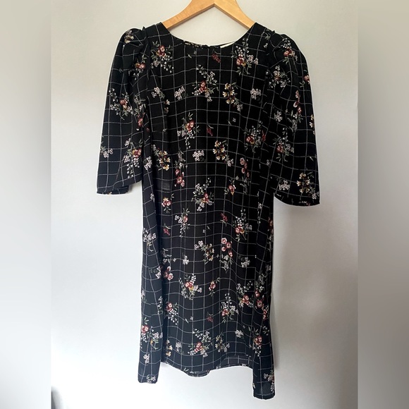 Black floral shift dress - Picture 3 of 4